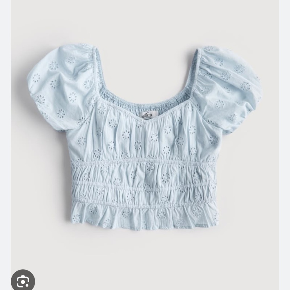 Hollister blue eyelet lace top size extra large